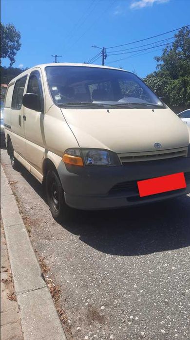 Carrinha Toyota Hiace
