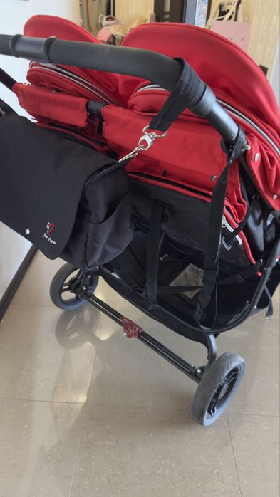 Продам візочок для двійні в гарному стані