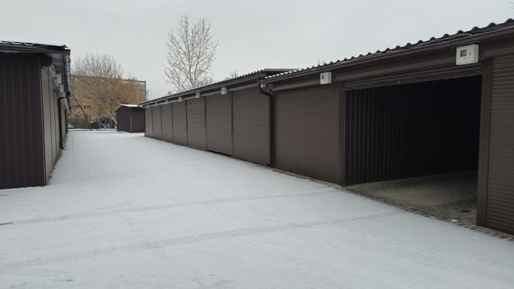 Продам гараж 18,7кв.м, ЖК Лазурний