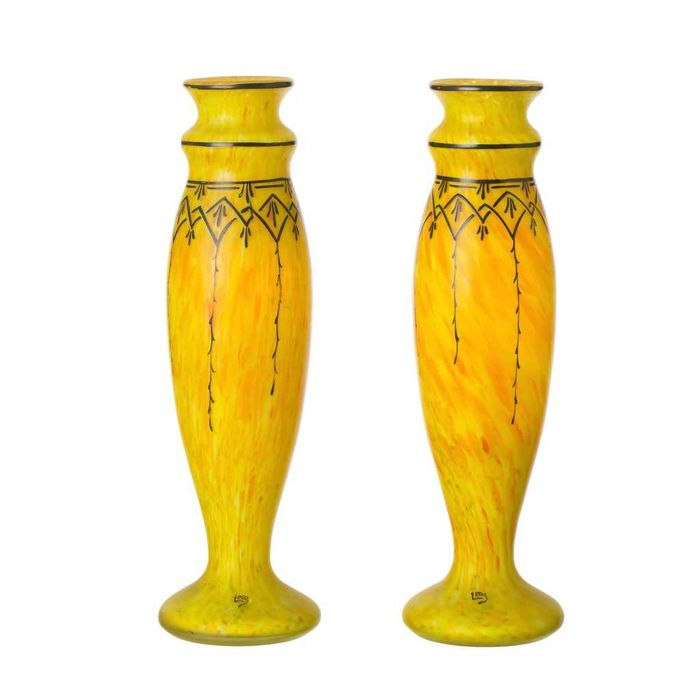 Par de jarras antigas