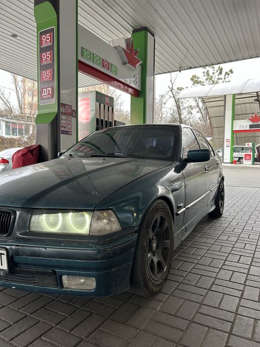 Продам бмв е36 2.0 Газ бензин