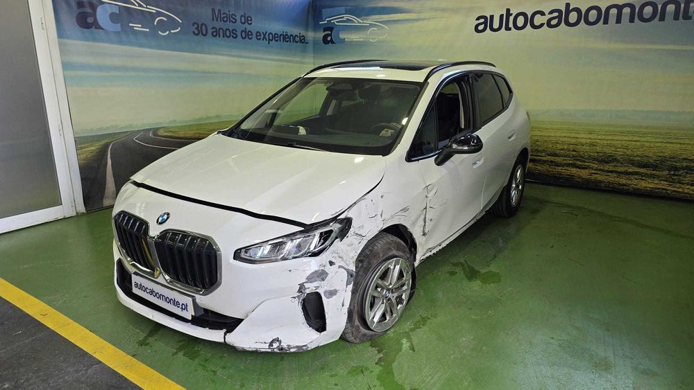 BMW 218d Active Tourer Auto  -  Salvado