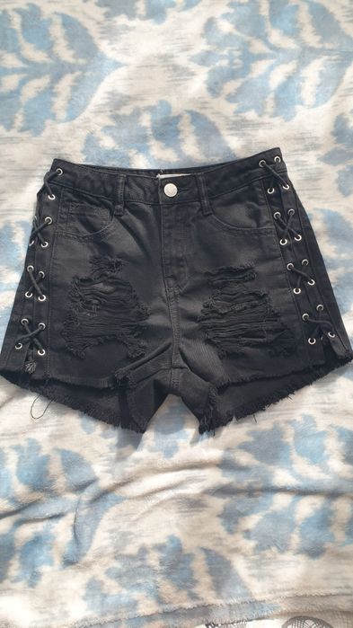 Spodenki jeansowe Stradivarius