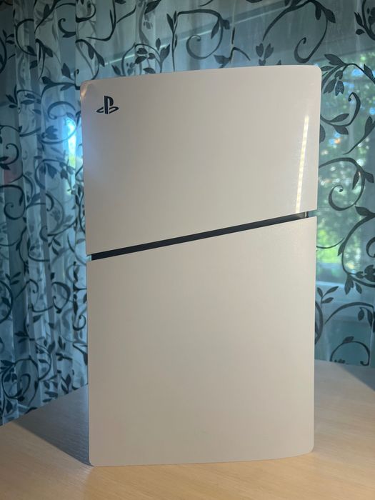 PlayStation 5 slim 1TB