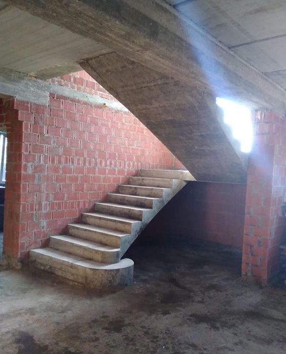 Сходи бетонні,бетон,ступеньки,лестница,монолітні сходи,сходовий марш