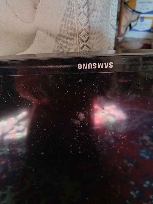 Телевізор Samsung.