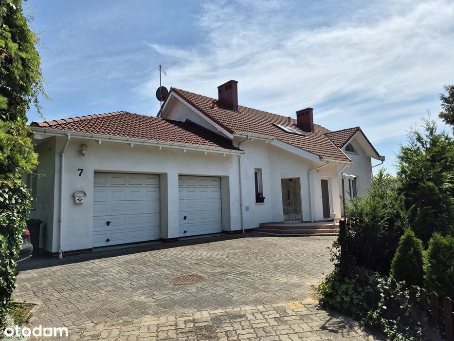 dom wolnostojacy Chyby os. Zielone I -  260m2