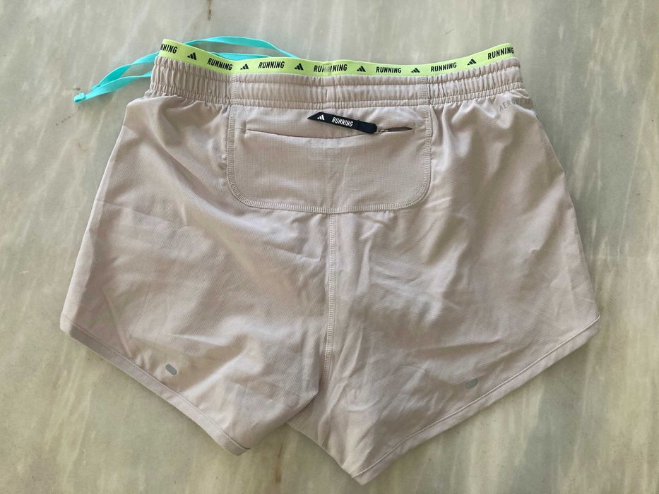 Sports shorts Adidas S/XS