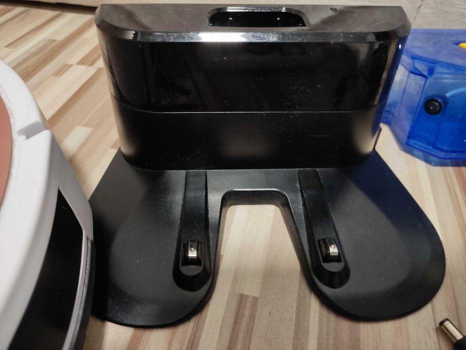 Odkurzacz typu Roomba z funkcją mopowania iLife v7s plus