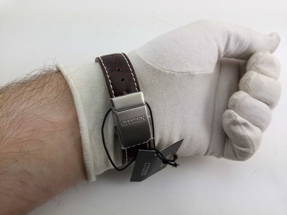 Часы Citizen CB0248-01X радиоконтроль, вечник, мировое время, сапфир