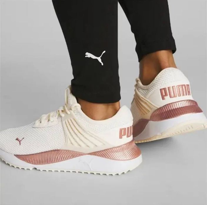 Жіночі кросівки PUMA як нові