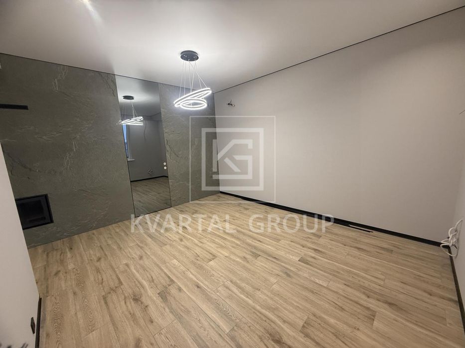 Будинок з ремонтом без меблів Дмитрівка ЦЕНТР