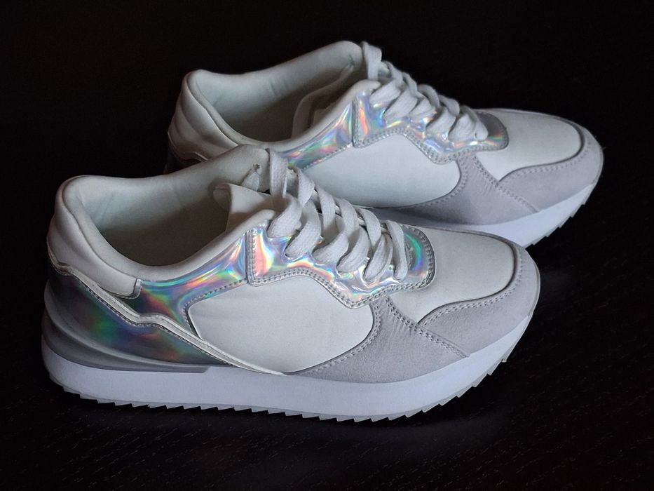 Nowe Sneakersy 38