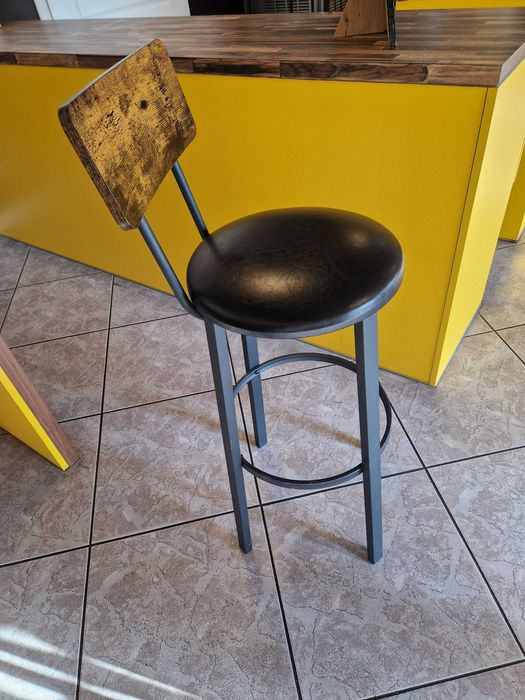 Krzesła barowe Warthog Tables
