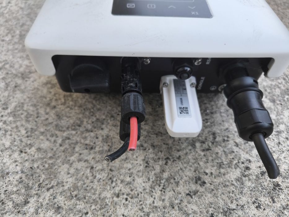 Kit fotovoltaico, Inversor Solax Power X1 3.3, 6 painéis e estrutura alumínio