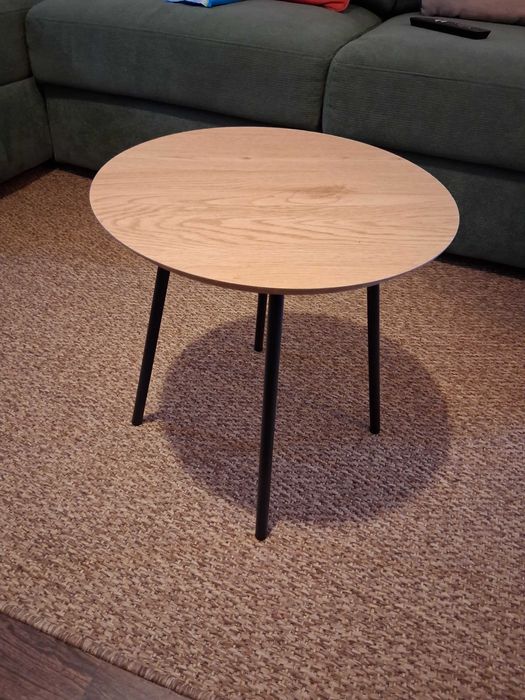 Mesa de apoio em madeira (maciça) pés em metal preto