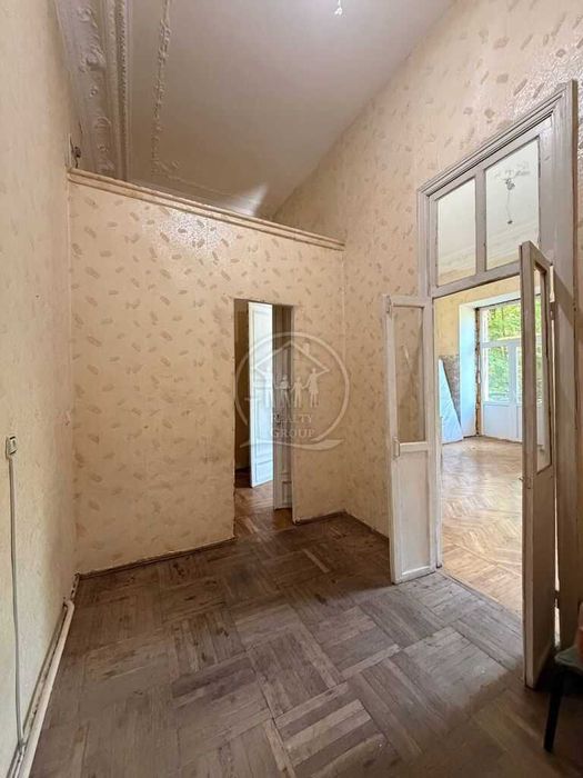 Продажа двухкомнатной коммуны ЦИРК КОБЛЕВСКАЯ Новый РЫНОК СОБОРКА