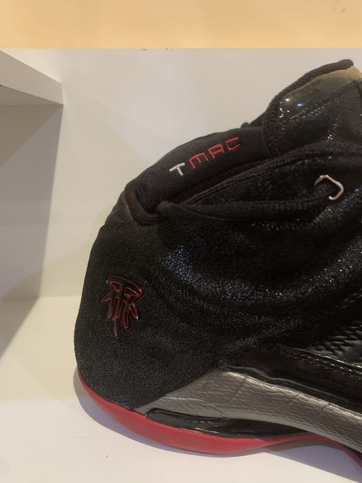 Культові баскетбольні кросівки Adidas