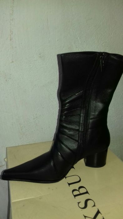 Kowbojki kozaki damskie czarne skóra naturalna szpic retro 39 38 37