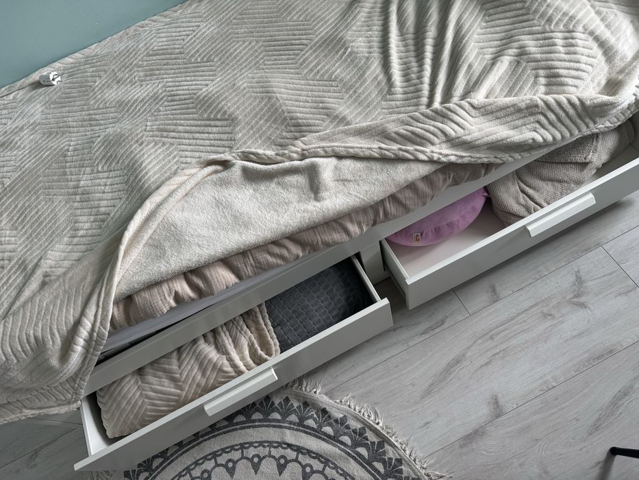 Lozko brimnes ikea