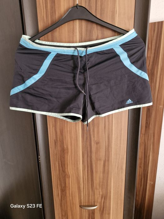 Spodenki krotkie damskie Adidas rozmiar M/L stan idealny
