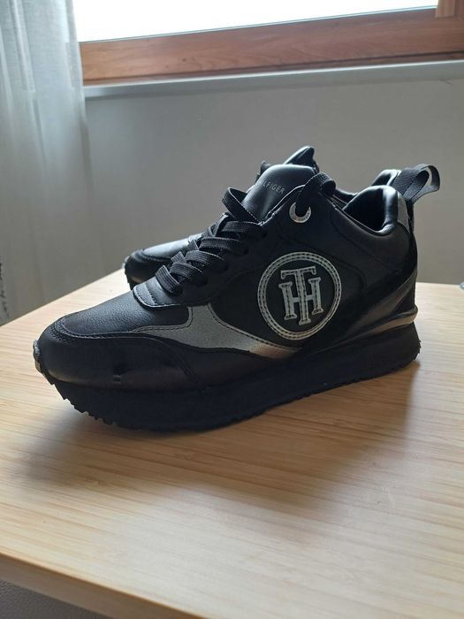 Adidasy damske Tommy Hilfiger czarne roz.37