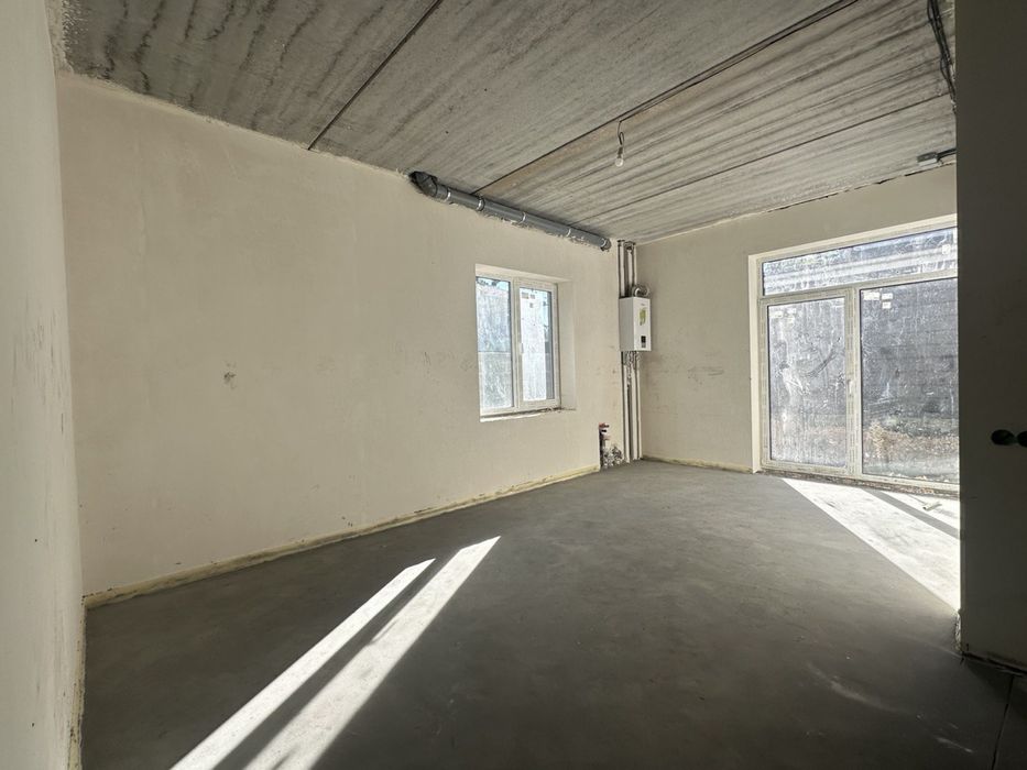 Продам таунхаус в центрі міста, газ 50000 $