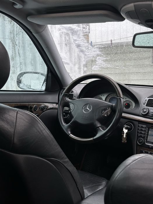 Mercedes E-class w211