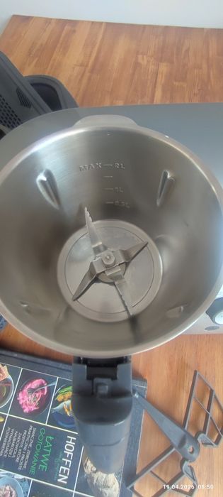 Robot kuchenny wielofunkcyjny CE-2000 S marki Hoffen