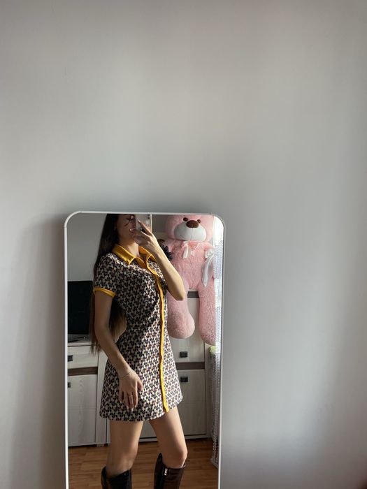 Сукня плотна тканина