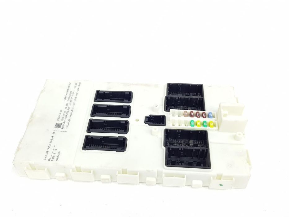 Caixa De Reles Fusíveis Bmw Serie 3 Berlina F30