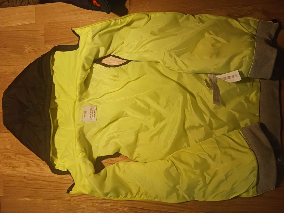 Bezrękawnik ZARA ocieplany z kapturem dla chłopca rozm. 152 - stan BDB