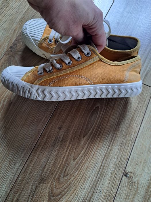 Tenisówki musztardowe 36 Reserved