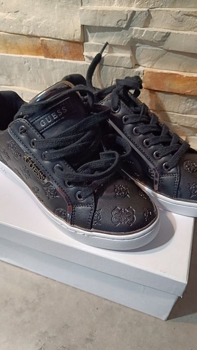 Buty damskie Guess