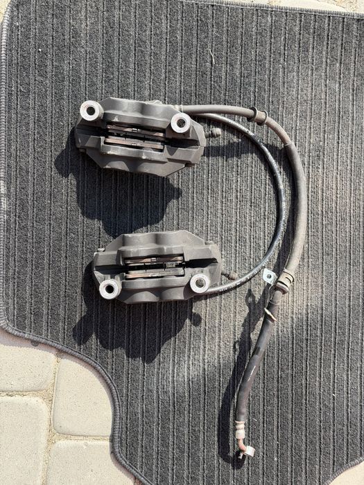 Супорта подножка Suzuki GSXR 1000 K7 K8