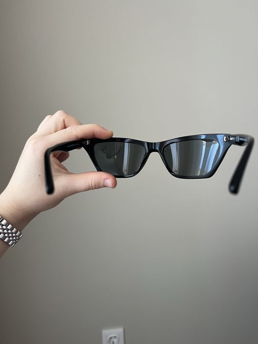 Óculo de sol emporio Armani massa preto cat eye