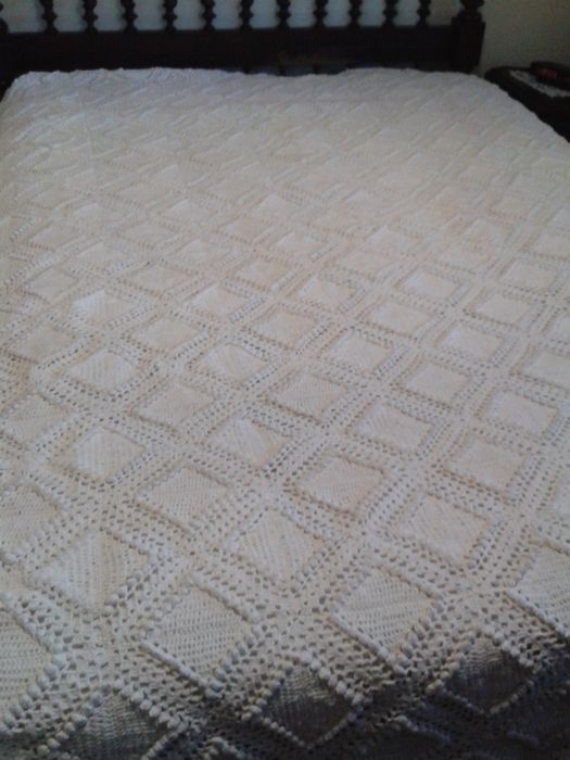 Handmade Crochet Bedspreads423972284085708803
