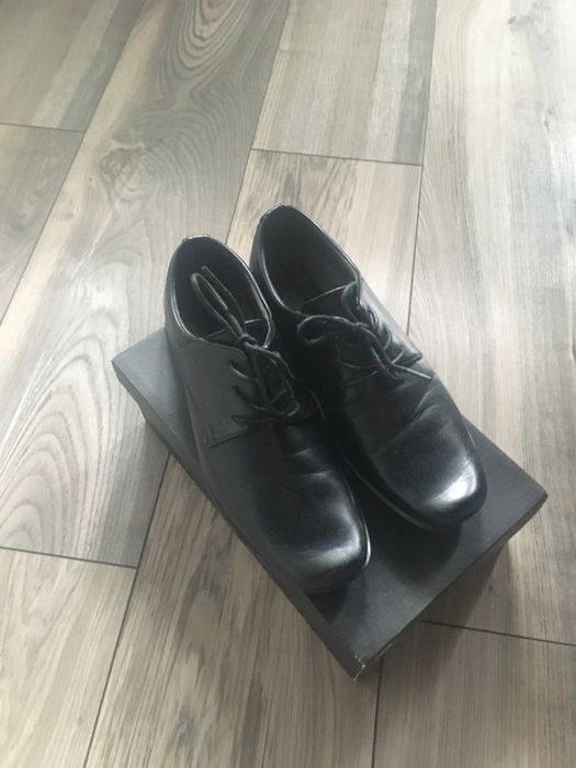 Buty do komuni jak nowe