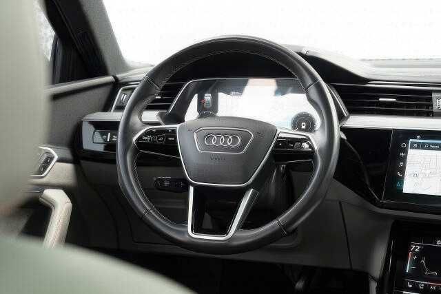 2024 Audi Q8 Sportback e-tron quattro Prestige S line