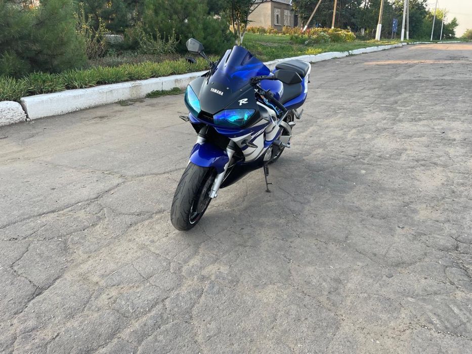 Продам мотоцикл Yamaha R6 с документами!