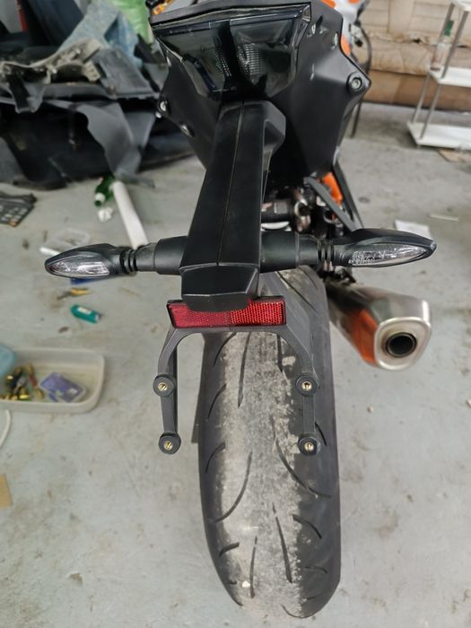 KTM 1290 super Duke r 2021 mocowanie tablicy ogon