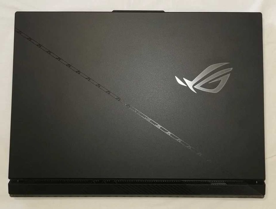 Asus Rog Strix Scar i9-13980HX 64GB 2TB RtX 4090 W11H 18 POLEGADAS