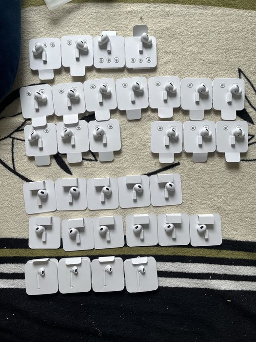 AirPods 2 , 3 Pro 1 , Pro 2 generacji Lewa Prawa Sluchawka /  Etui