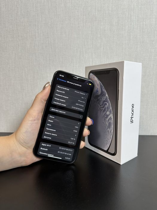 iPhone XR 128 GB Space Gray