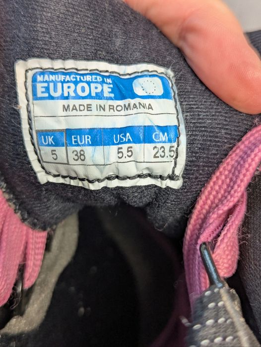 Черевики для бігових лиж Atomic Mover 20 розмір 38
розмір 38
устілка 2