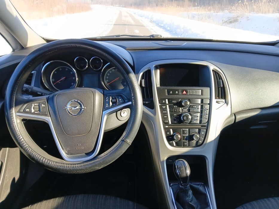 Продам Опель Астра 2011р.