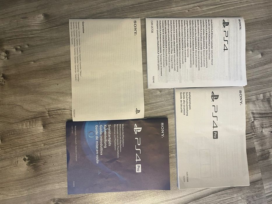 Konsola PlayStation 4 Pro 1Tb plus dwa pady