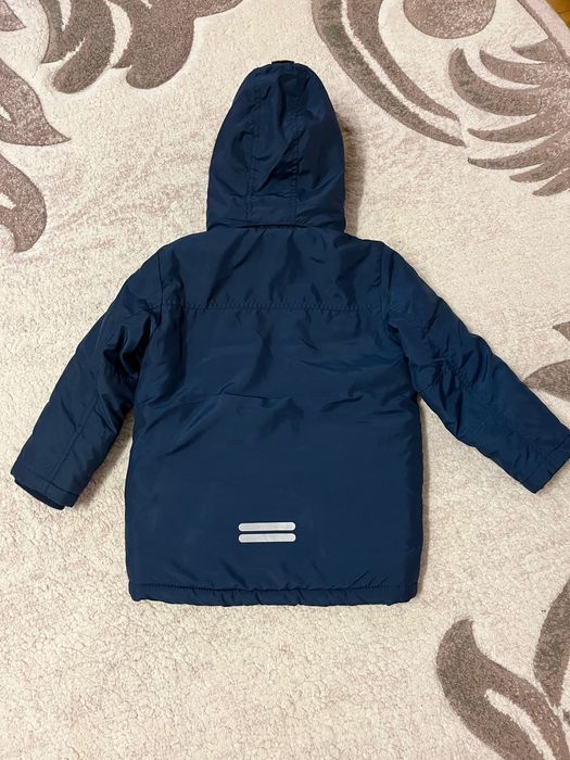 Тепла куртка на зиму фірми H&M для хлопчика