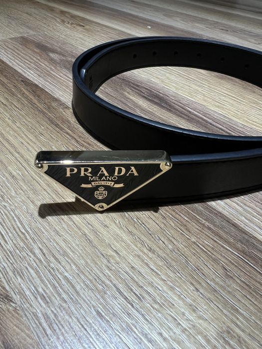 Pasek Prada nie zakladany