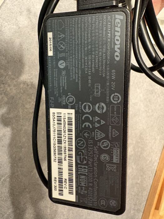 Oryginalny zasilacz LENOVO - 65 W 20 V  ładowarka prostokątne